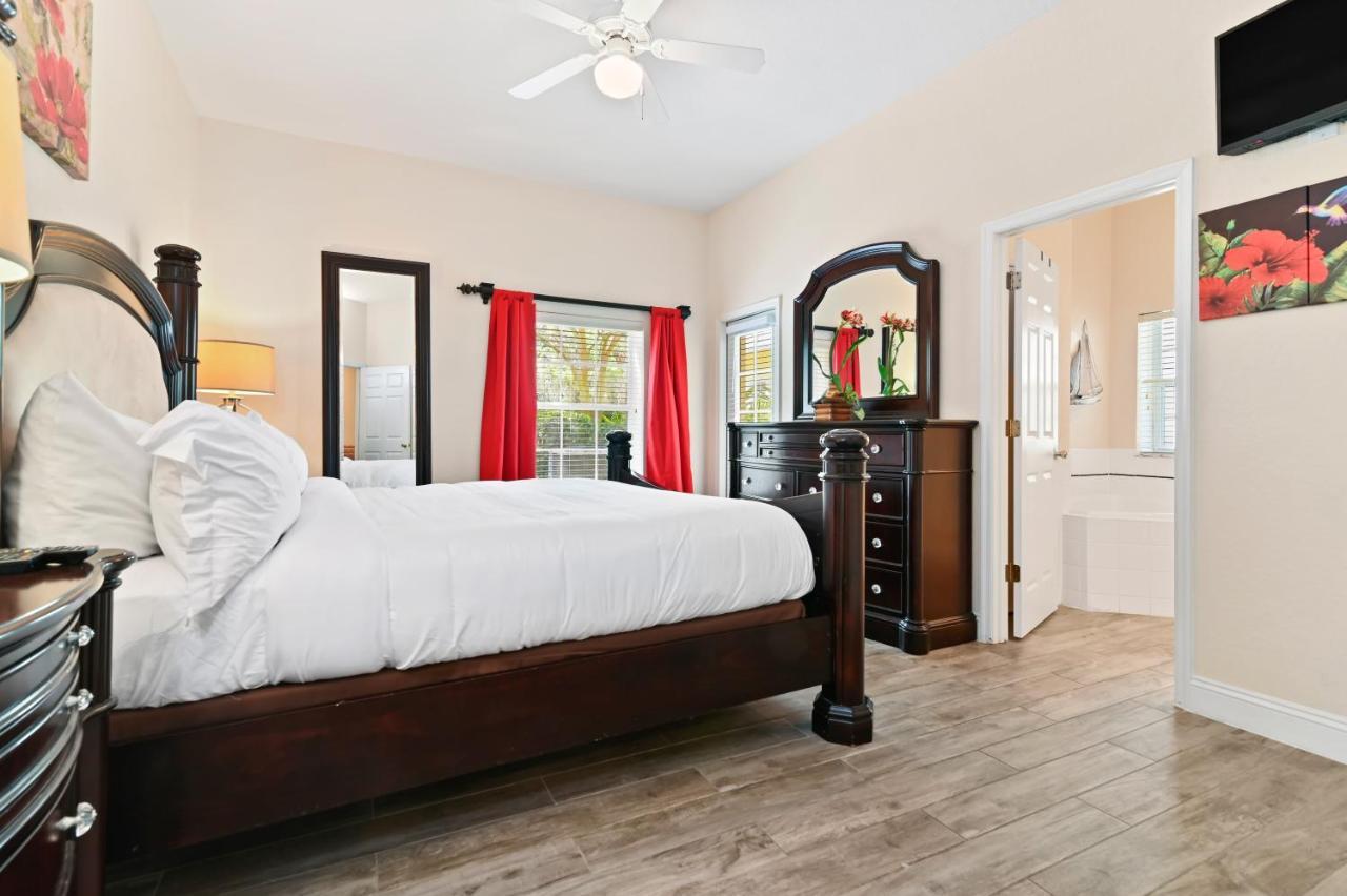 Cristina'S Tropical Villa/ Just Minutes From Disney! كيسيمي المظهر الخارجي الصورة