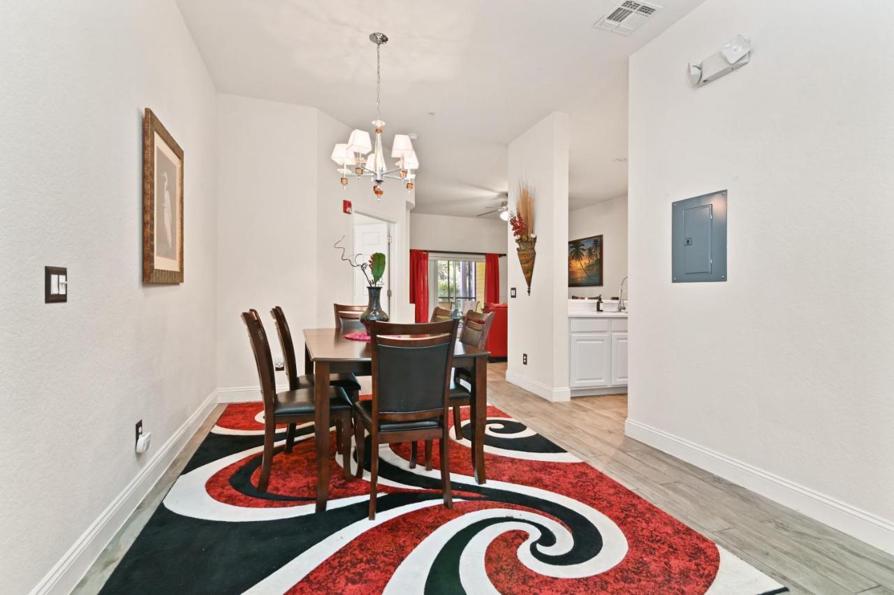 Cristina'S Tropical Villa/ Just Minutes From Disney! كيسيمي المظهر الخارجي الصورة